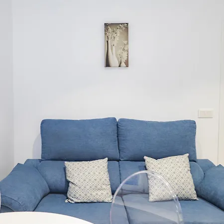 Cubo's Front Line Apartment